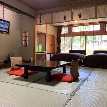 Готель Yamanosho Yuzawa  Екстер'єр фото
